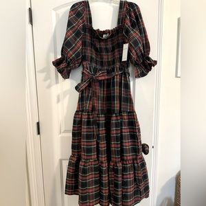 Red Dress online- NEW- Size Large.